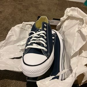 Never worn Men's navy blue Size 11/Women's Size 13 Chuck Taylors